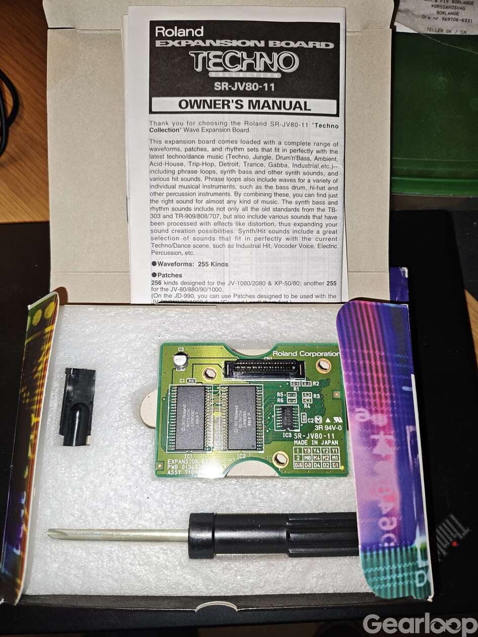 Roland SR-80-11 Techno Collection Expansion Board - 1 900:- • Gearloop