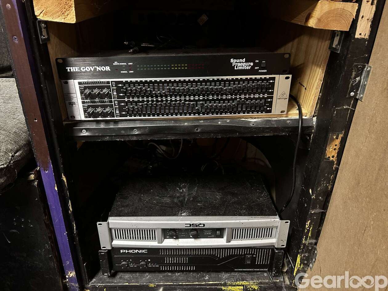 hej har en del dj  disco utrusning  BRA PRISER - bild 3