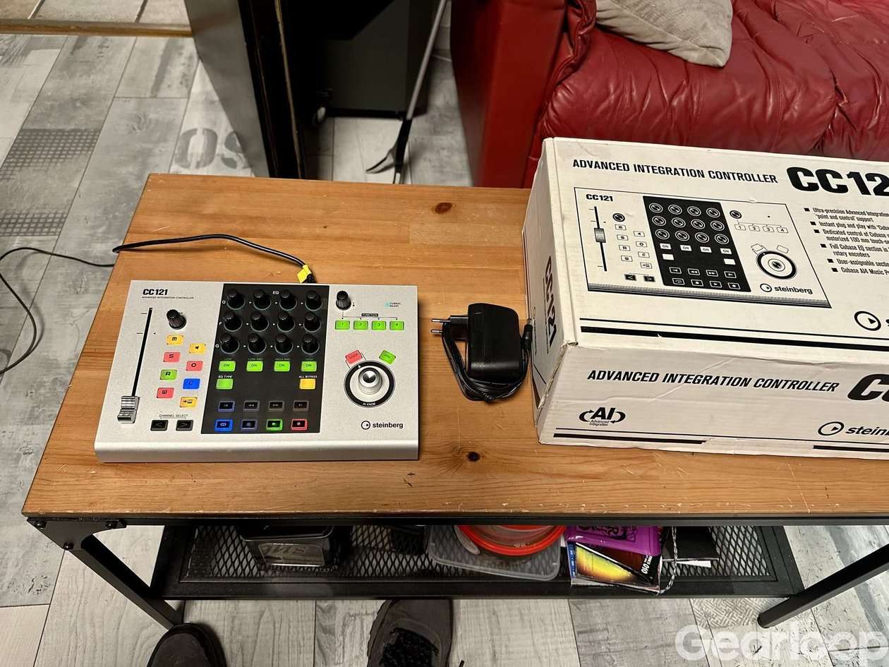 Steinberg CC121 Cubase/Nuendo kontroller - bild 2