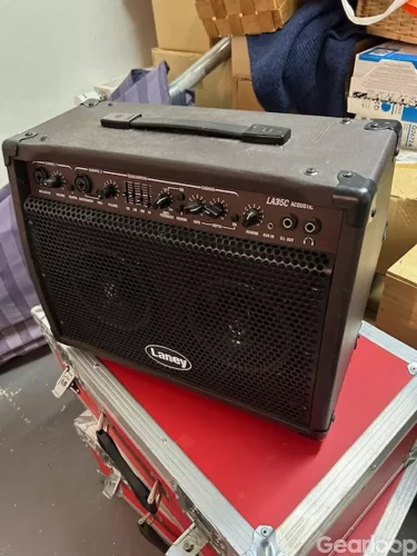 Gitarrförstärkare Laney LA35C
