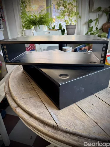 Studio racks Millenium steel box