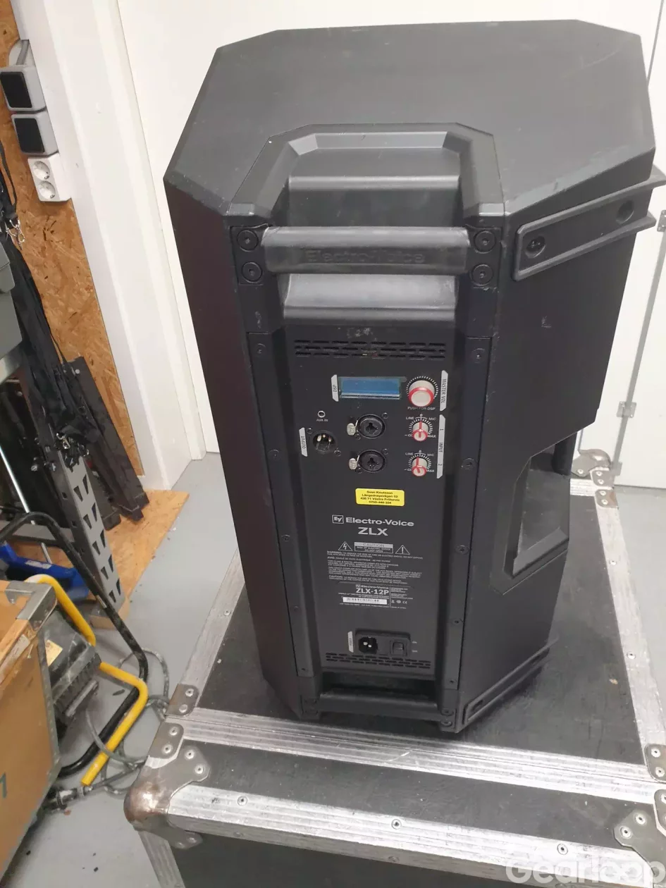 Electro-Voice ZLX12P aktiva högtalare med fodral, 2 stycken - bild 2