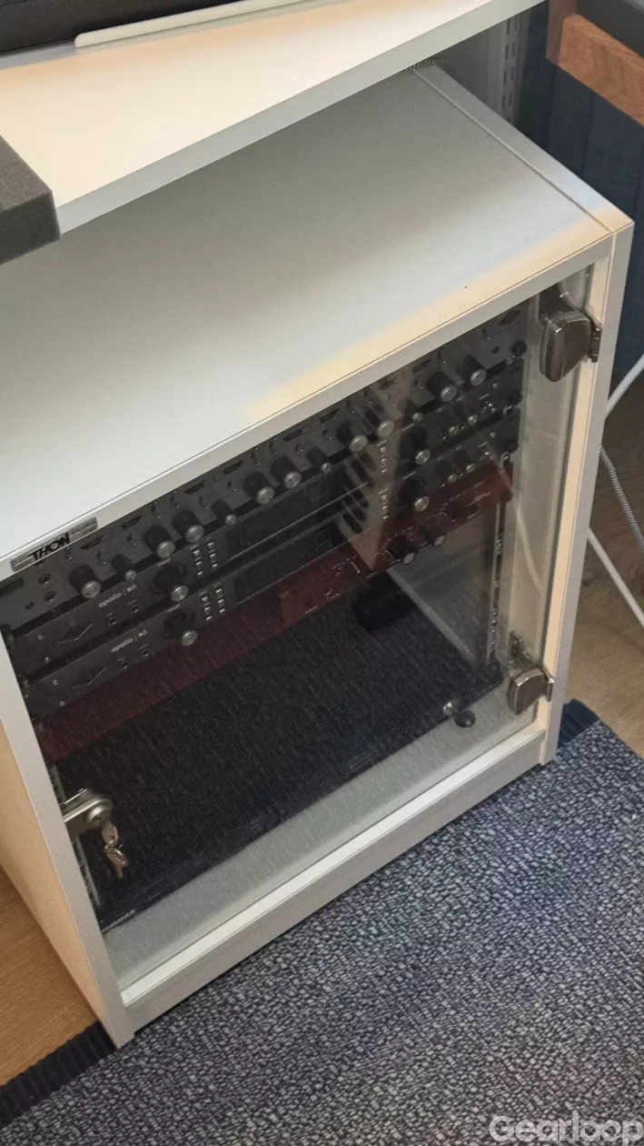 Thon glasdörr till Rack 14U nypris 1769 kr - bild 2