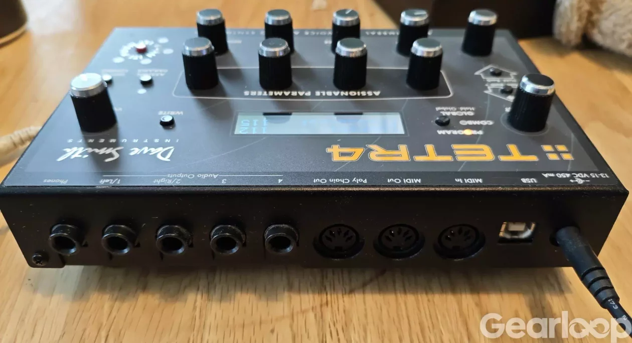 Dave Smith Instruments Tetra  Four-voice Analogue Synthesizer - bild 2
