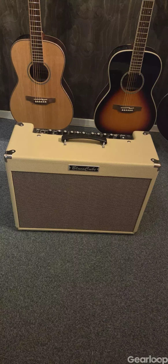 Peavey Classic 30, Orange Super Crush 100, Roland Blues Cube Art - bild 3