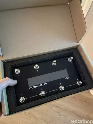 Morningstar MC8 MIDI-kontroller svart