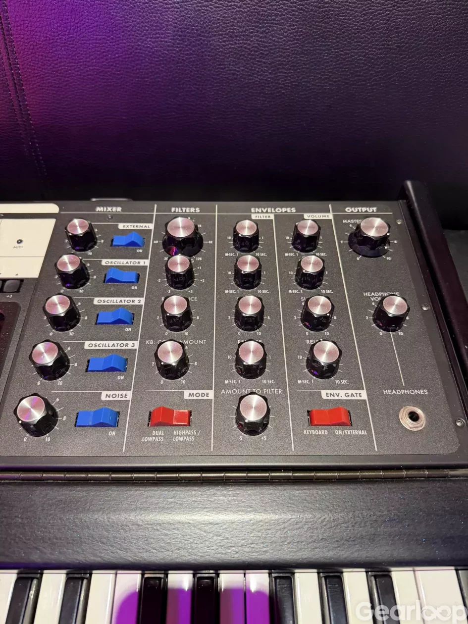 Moog Minimoog Voyager Electric Blue - bild 2