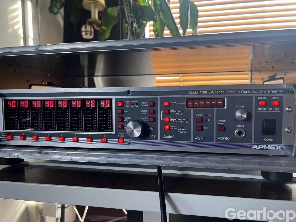 Aphex Model 1788 8-Channel Remote Controlled Microphone Preamp - bild 2