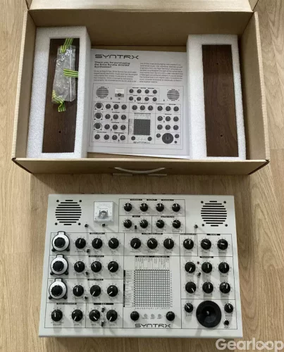 Erica Synths Syntrx mot Syntrx 2?