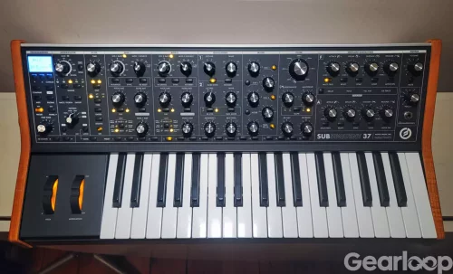 Moog Subsequent 37 --PRISSÄNKT--