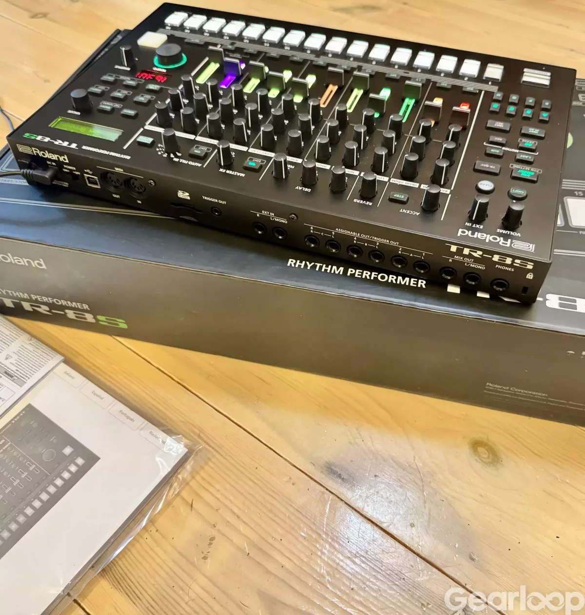Roland TR-8S trummaskin - bild 2