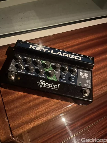 Radial Key-Largo synth di/mixer