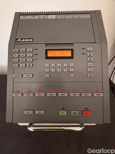 Alesis MMT8
