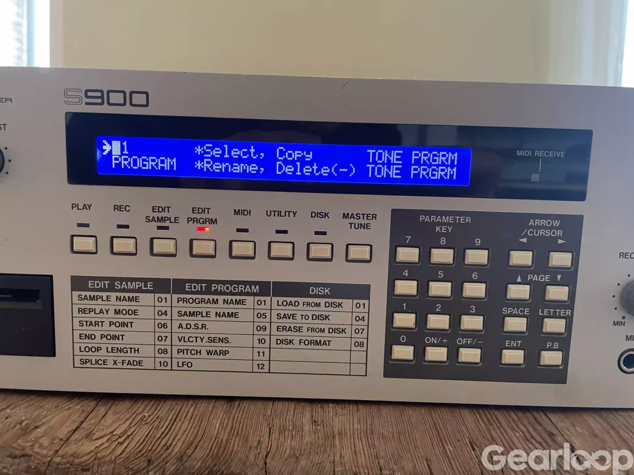 Akai S900 - bild 2
