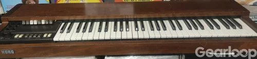 Korg CX3 Analog vintage orgel från 1979 med dragreglar.