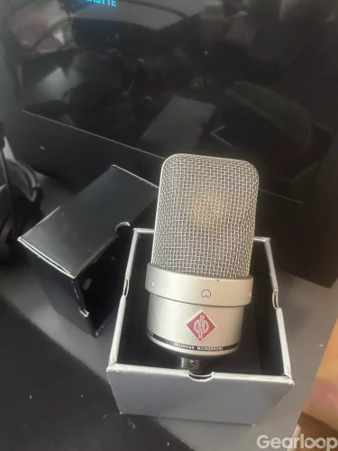 Neumann TLM 49