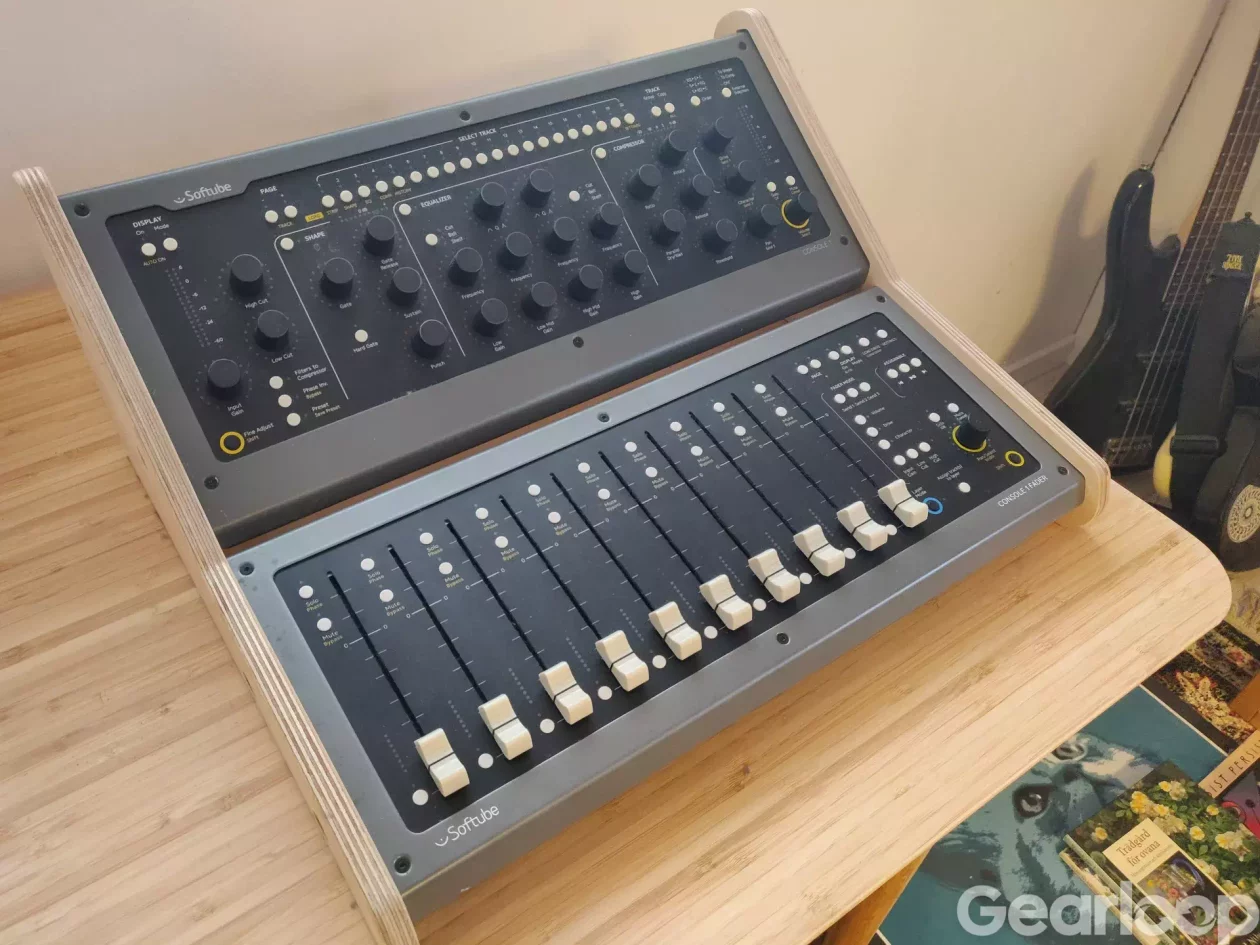 Softube Console 1 + Fader 1 (MK1) + plugins + custom träställ - bild 3