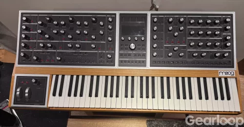 Moog One 16 röster i mintskick