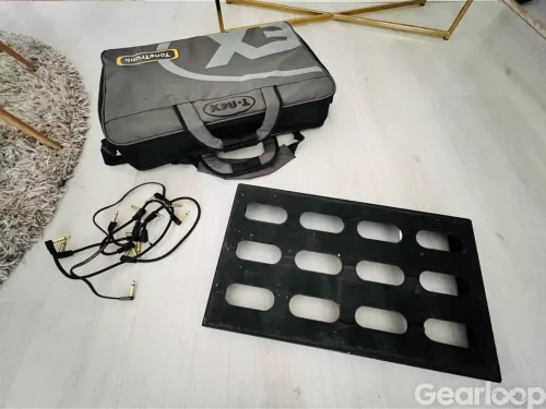 Pedalbordet + Gigbag + 7st. patchkablar
