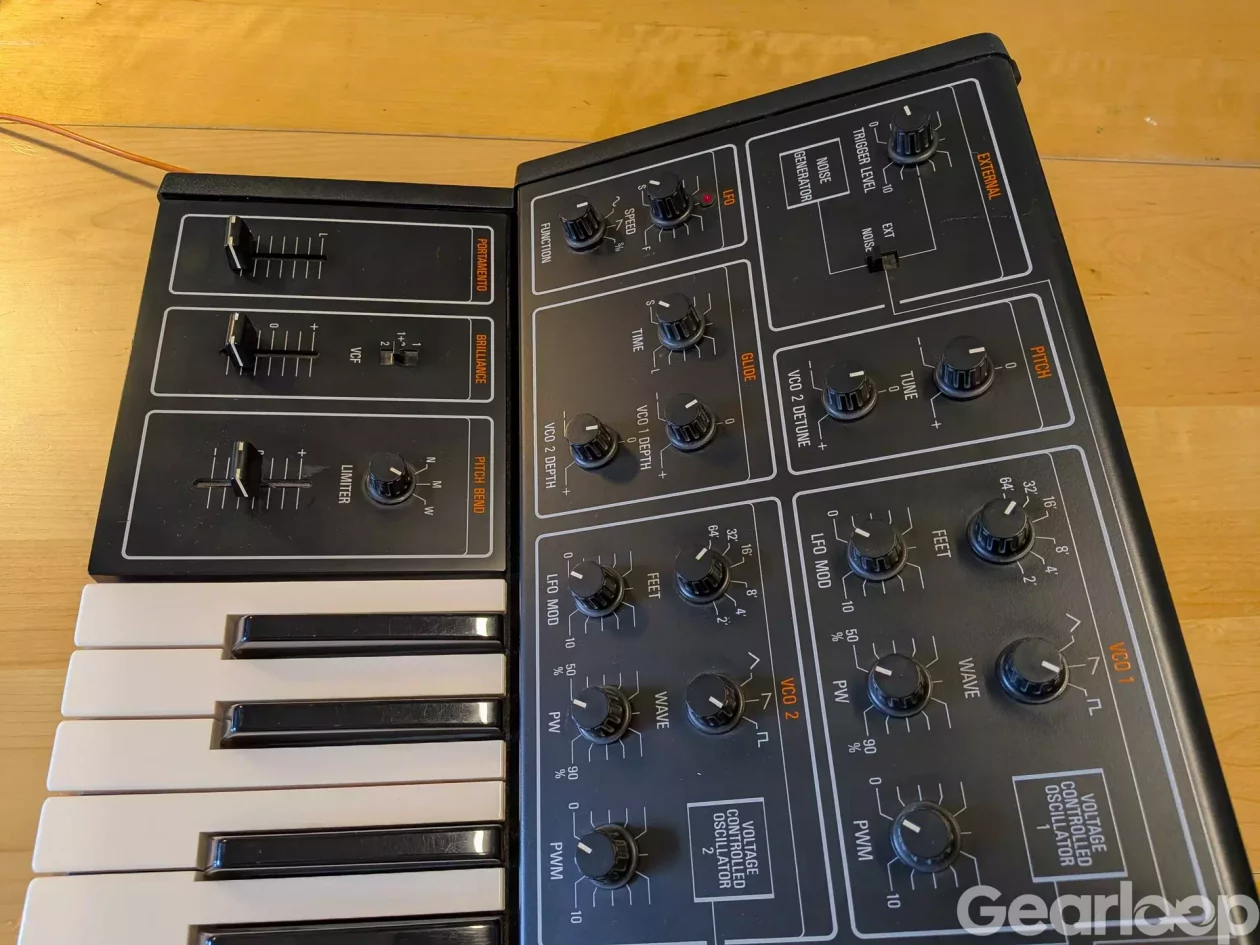 Yamaha CS-15 servad i fint skick - bild 4