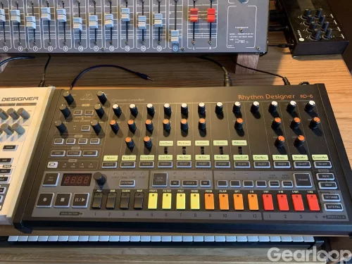 Behringer Rd8