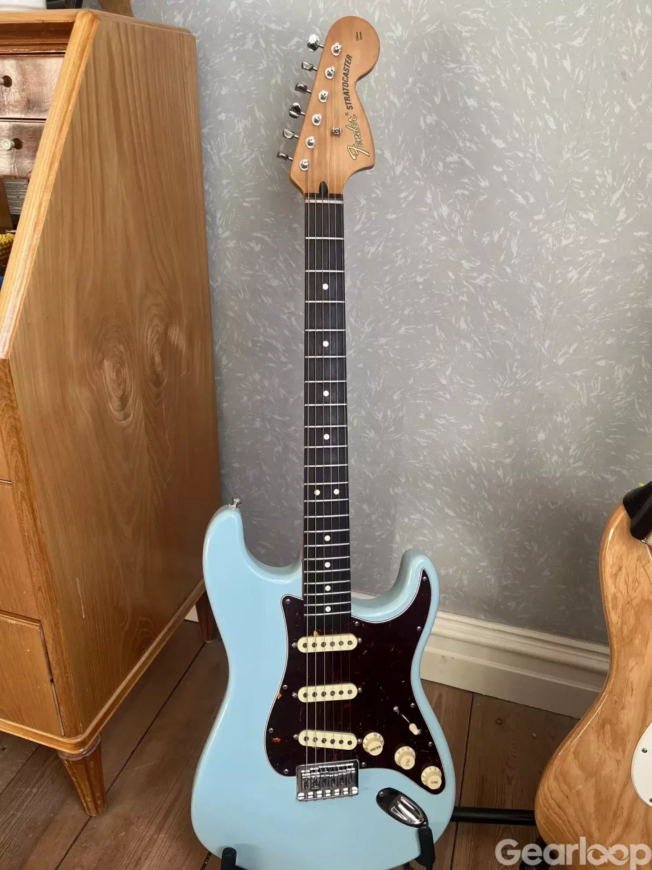 PLEKad Fender Tom Delonge 2002 - bild 3