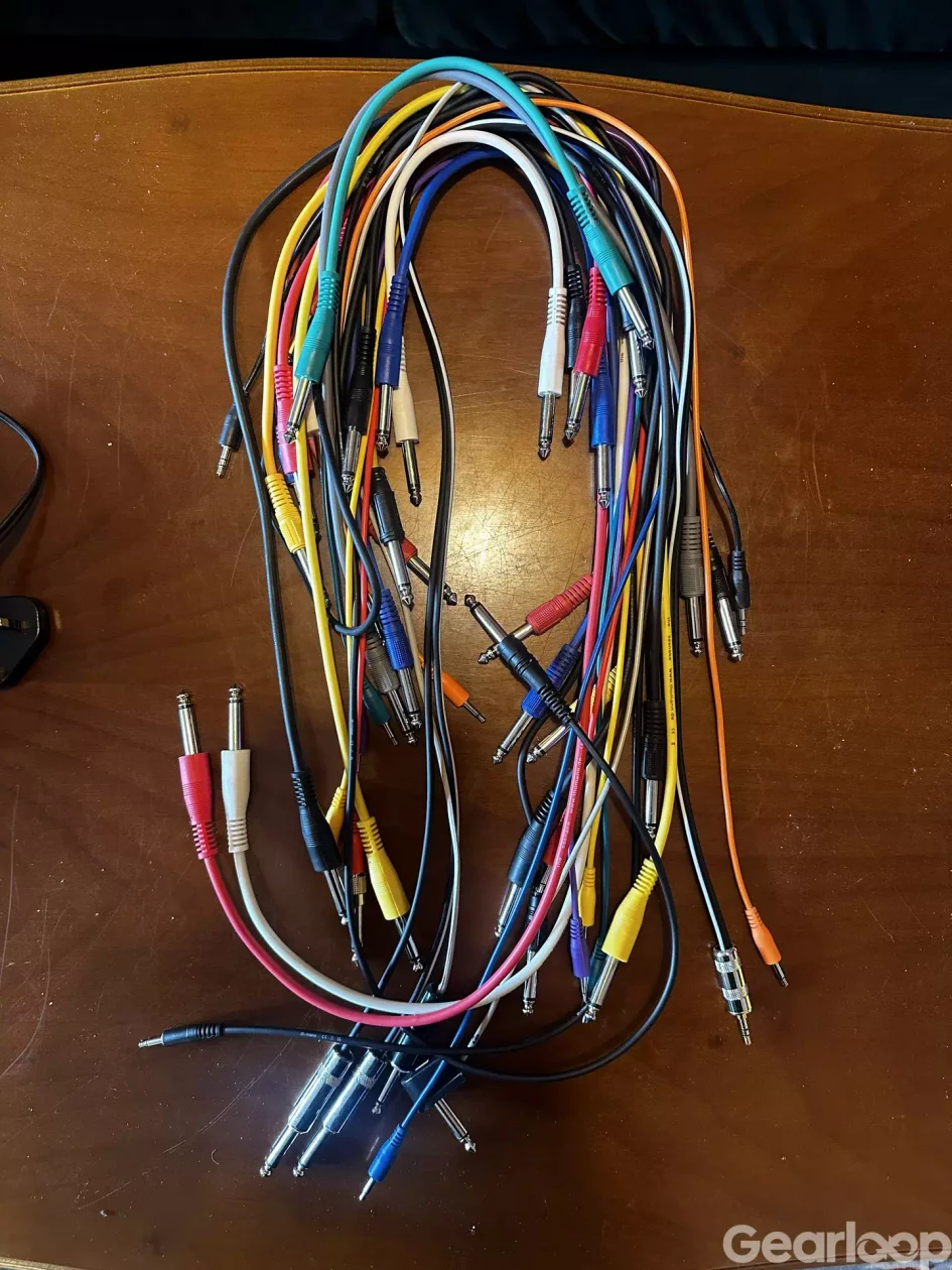 Plektrumskydd, patchkablar, switch, Orange Microterror - bild 2