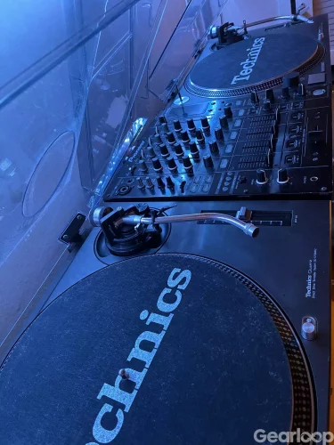2x Technics 1210 mk2 + DJM-800