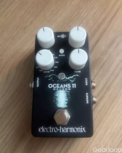Electro-Harmonix Oceans 11 reverbpedal
