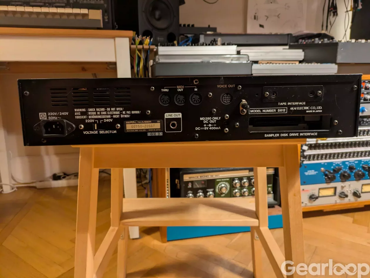 Akai S612, 12-bit sampler - bild 2