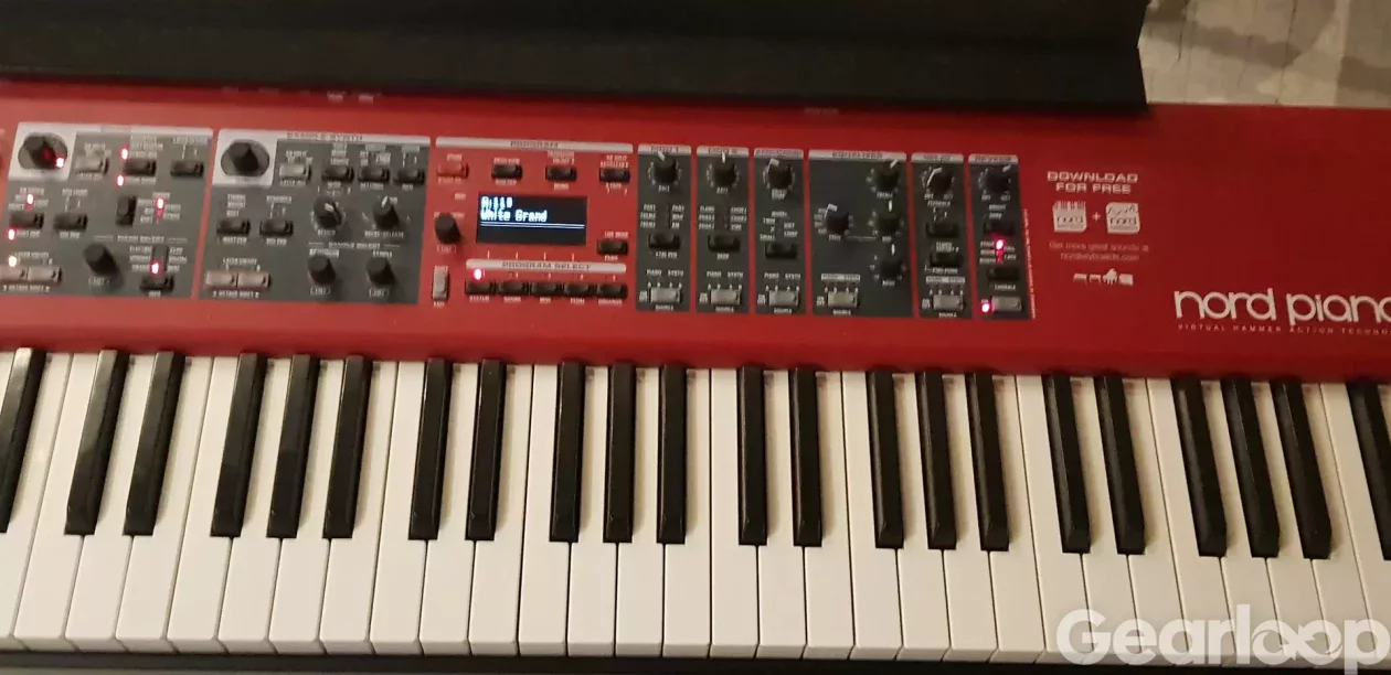 Nord Piano 5, 73 keys + notställ - bild 2