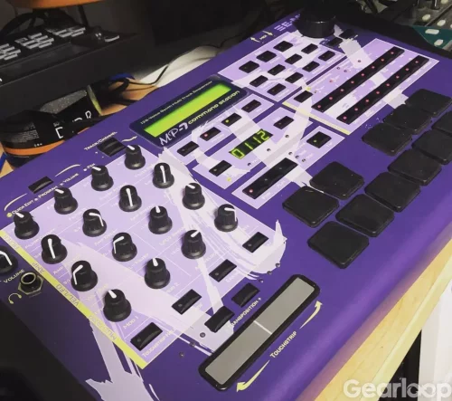 E-mu MP-7 Command Station 128-Voice Synthesizer
