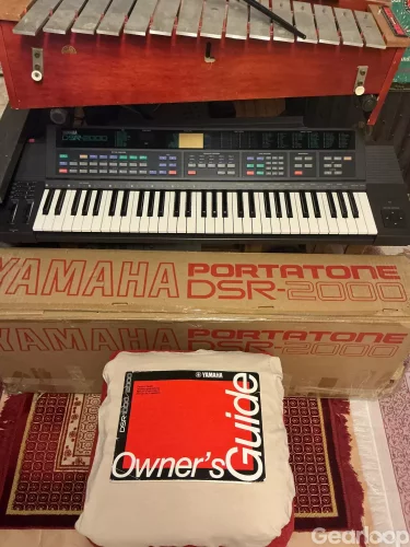 Yamaha DSR-2000