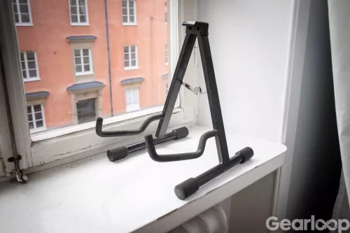 Gitarrstativ för akustisk gitarr