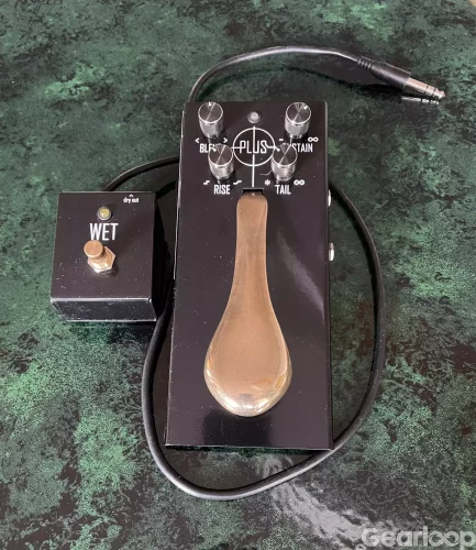 Plus pedal