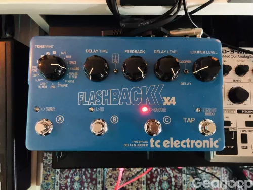 TC Electronic Flashback X4