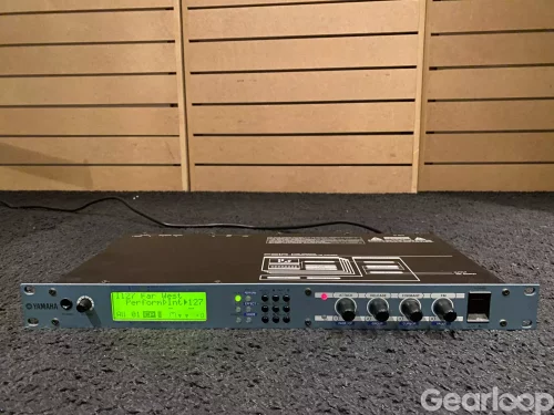 Yamaha FS1R FM Synthesizer