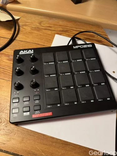 Akai MPD218