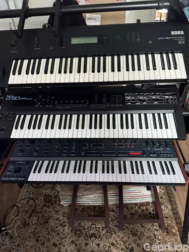 Studio synth cleaning
