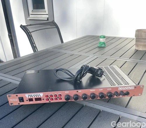 Rocktron Pirahna rörpreamp