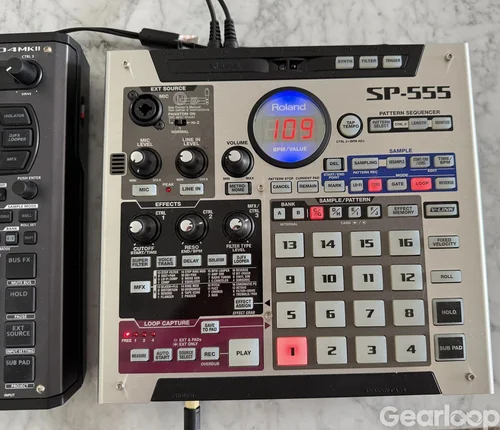 Roland SP-555