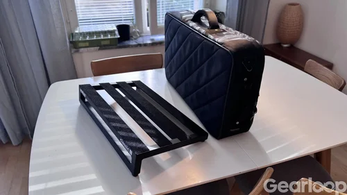 MONO väska och Pedaltrain Classic