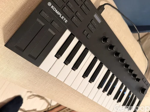 Native Instruments Komplete Kontrol M32
