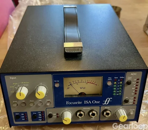     Focusrite ISA One ADC – Nyskick – Originalväska