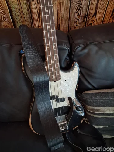 Guitar strap