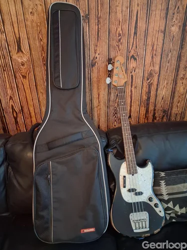 Gig bag bas.