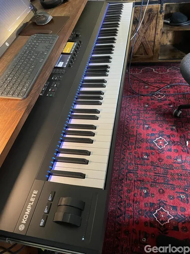 NI Komplete Kontrol 88
