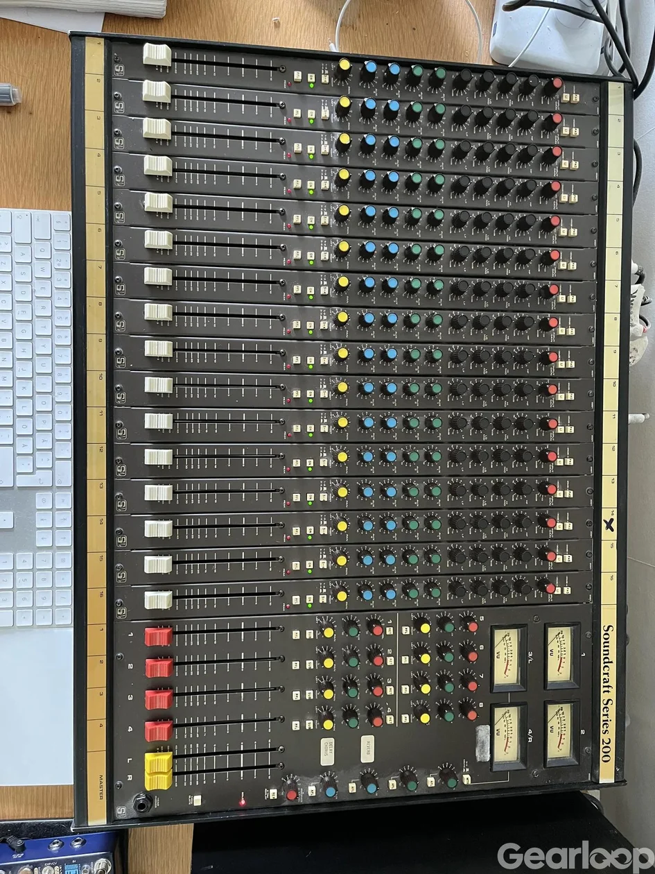 Soundcraft 200 series mixer - bild 1