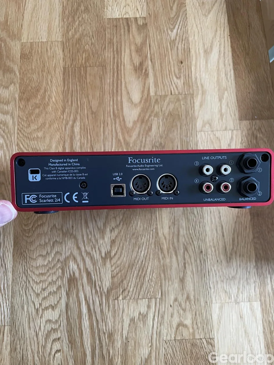 Focusrite Scarlett 2i4 1:st gen - bild 2