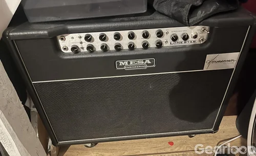 Diverse trevliga Gitarrförstärkare & Högtalarlådor + Rack